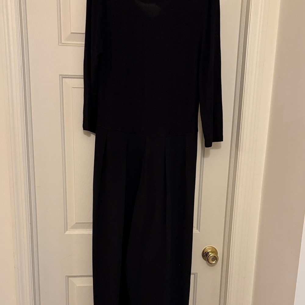 Elegant Black Women's pantsuit
